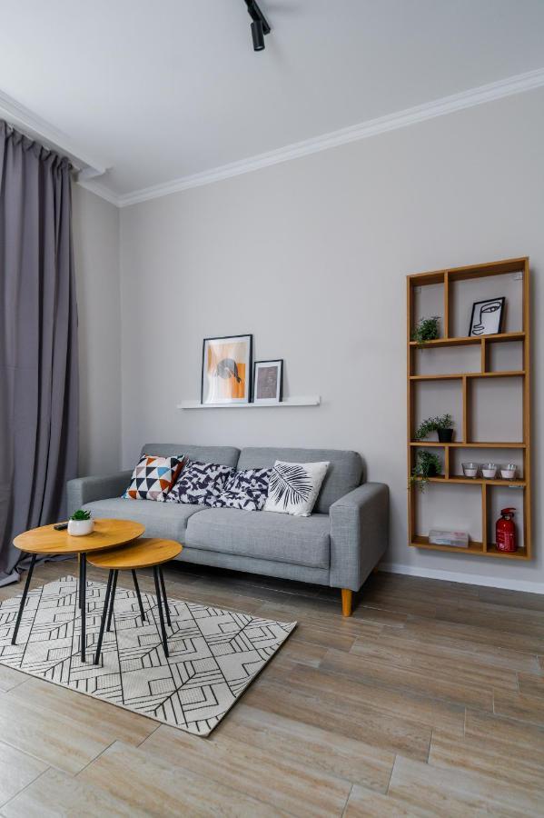Boutique 2-Bedroom Apartment In Sofia Exterior photo